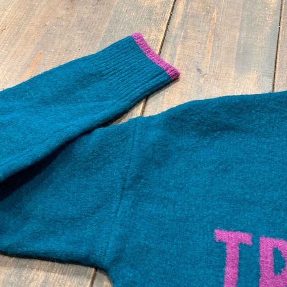 NWT Code X Mode Women’s Long Sleeve “Très Chic” Green Fuschia Trim Sweater Sz: S - Picture 5 of 10